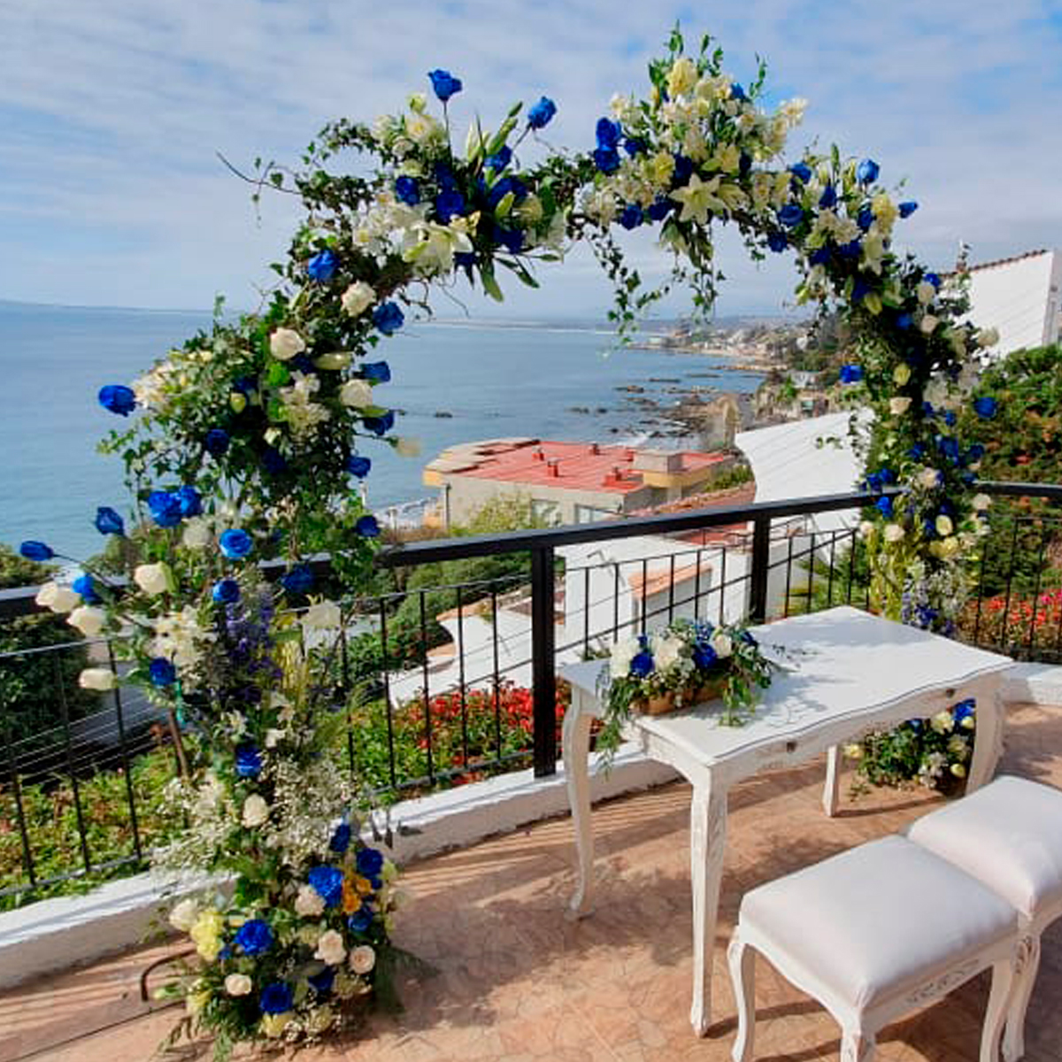 Decoración de arco de ceremonia